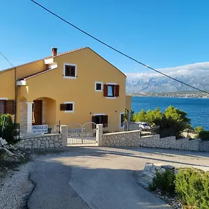 Mikecin Apartament Novigrad (Dalmatia)